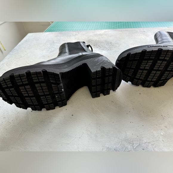 99% new Moncler Leather Chelsea Boots - Picture 7 of 9